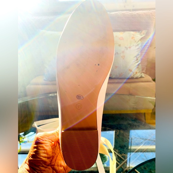 ✨Elegant Park✨ White Satin Round Toe Ballet Flat W/Removable Satin Ribbo… - Picture 7 of 16